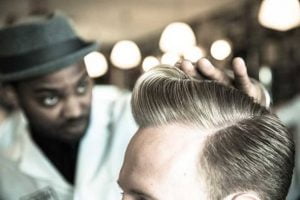 lam the nao de dung pomade dung cach 5 300x200 1 - Wax for men