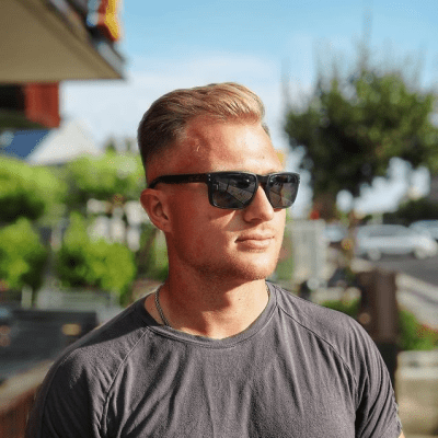 Uppercut Deluxe Pomade 1 - Wax for men Uppercut Deluxe Pomade 1 - Wax for men